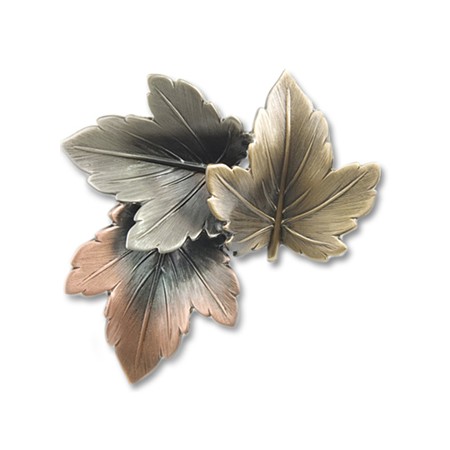 Tri-colour Pewter 3D Maple Leaf Brooch - Click Image to Close